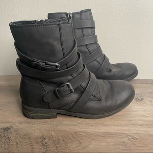 Roxy 6.5 Boots Dark Gray/Charcoal